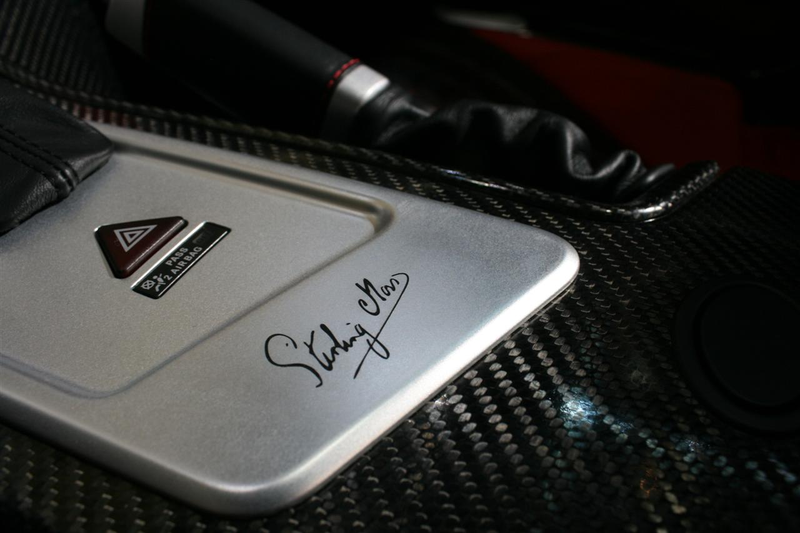 Illustration for article titled 2009 Mercedes McLaren SLR Stirling Moss: $1.01 Million McLaren Madness